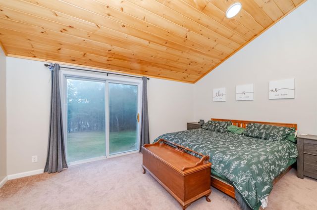 40 White Mountain Highway, Milton, NH 03851