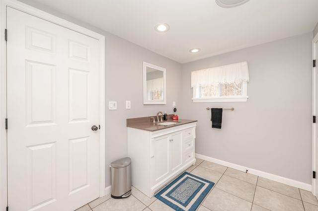 40 White Mountain Highway, Milton, NH 03851