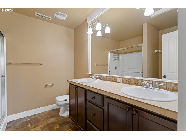 9622 Sw EVERETT Ter, Tigard, OR 97223