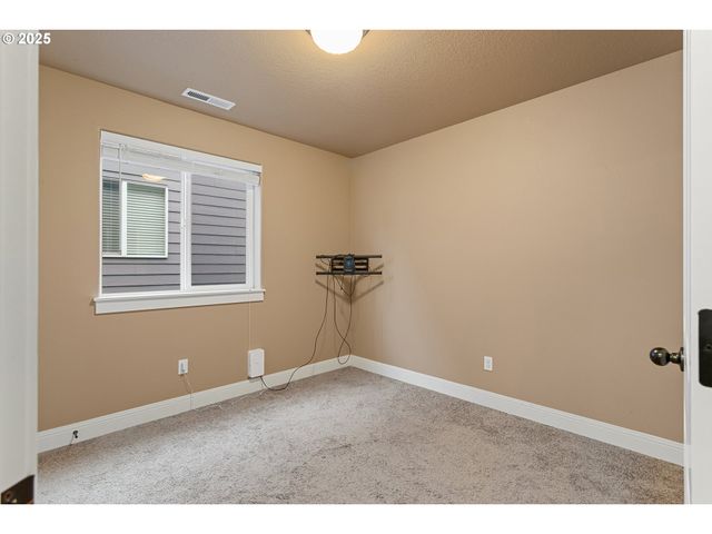 9622 Sw EVERETT Ter, Tigard, OR 97223