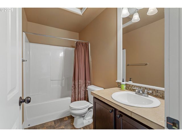 9622 Sw EVERETT Ter, Tigard, OR 97223