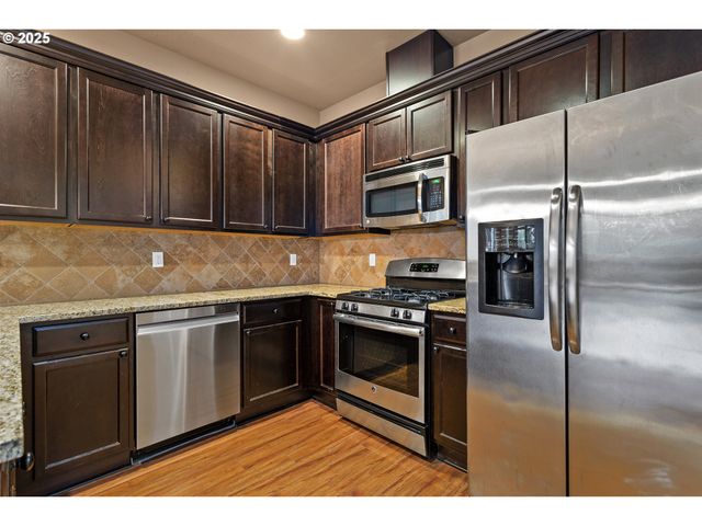 9622 Sw EVERETT Ter, Tigard, OR 97223