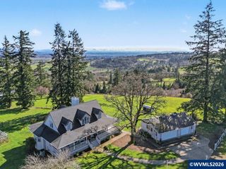 12024 South Shadow Hills Ct SE, Turner, OR 97392