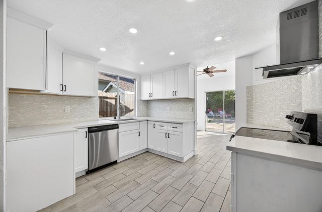 8055 Stags Leap Ct, Sacramento, CA 95829