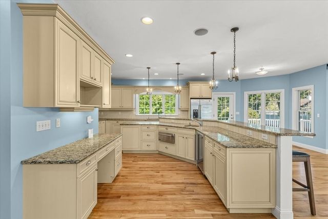 118 Bates Way, Hanover, MA 02339