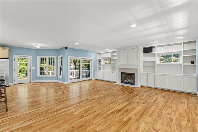 118 Bates Way, Hanover, MA 02339