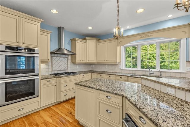 118 Bates Way, Hanover, MA 02339