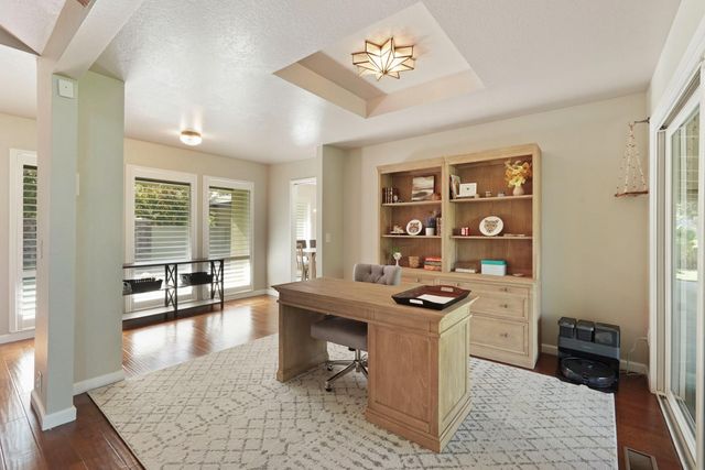 1813 Bannister Pl, Modesto, CA 95355