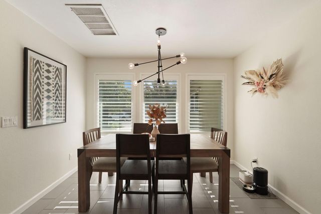 1813 Bannister Pl, Modesto, CA 95355