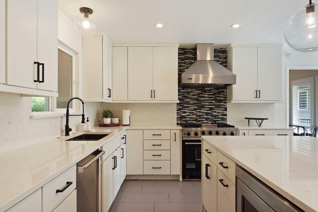 1813 Bannister Pl, Modesto, CA 95355