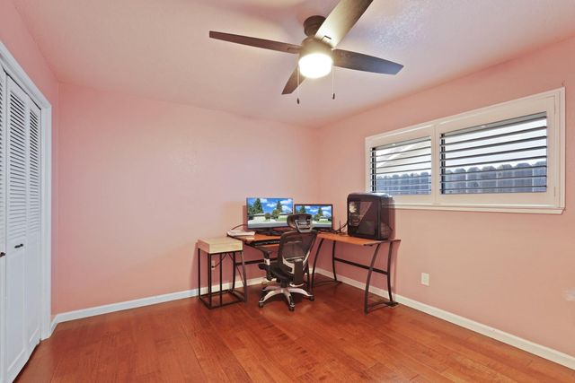 1813 Bannister Pl, Modesto, CA 95355