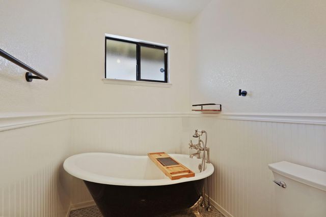 1813 Bannister Pl, Modesto, CA 95355