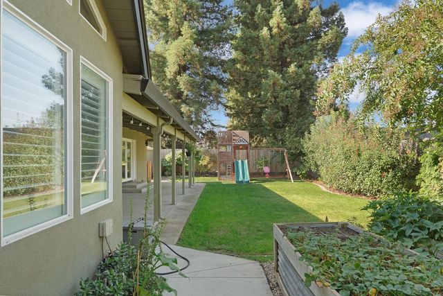 1813 Bannister Pl, Modesto, CA 95355