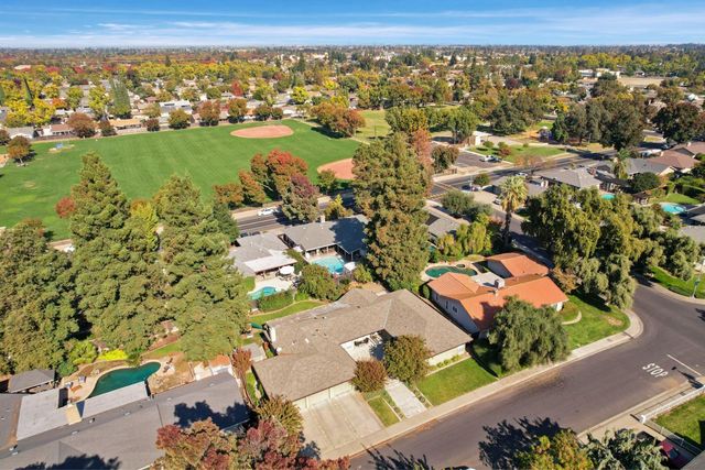 1813 Bannister Pl, Modesto, CA 95355