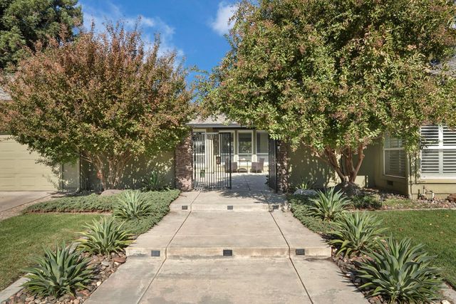 1813 Bannister Pl, Modesto, CA 95355