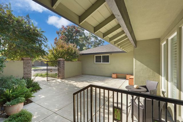 1813 Bannister Pl, Modesto, CA 95355