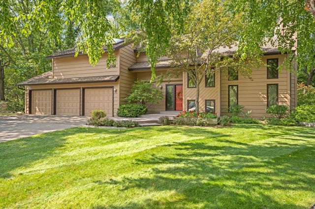 1368 32nd Avenue NW, New Brighton, MN 55112