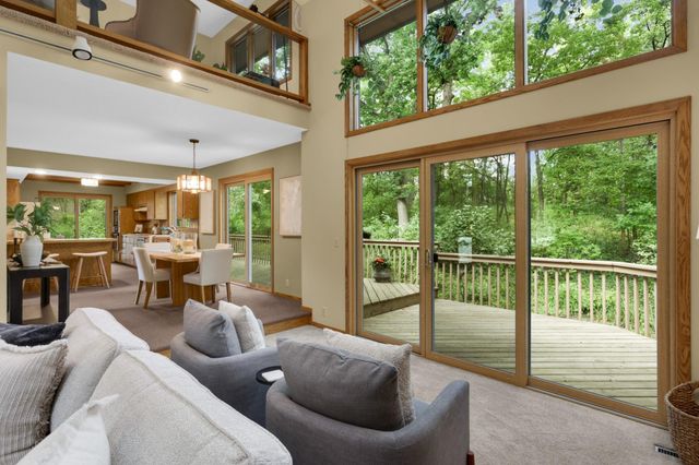 1368 32nd Avenue NW, New Brighton, MN 55112