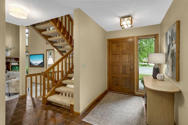 1368 32nd Avenue NW, New Brighton, MN 55112