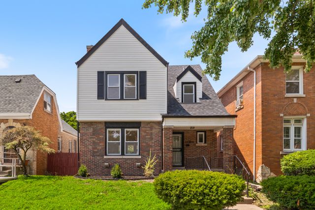 11304 S Lowe Avenue, Chicago, IL 60628