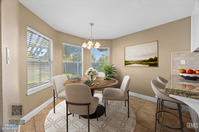 9412 Foxglen Court, Bakersfield, CA 93312