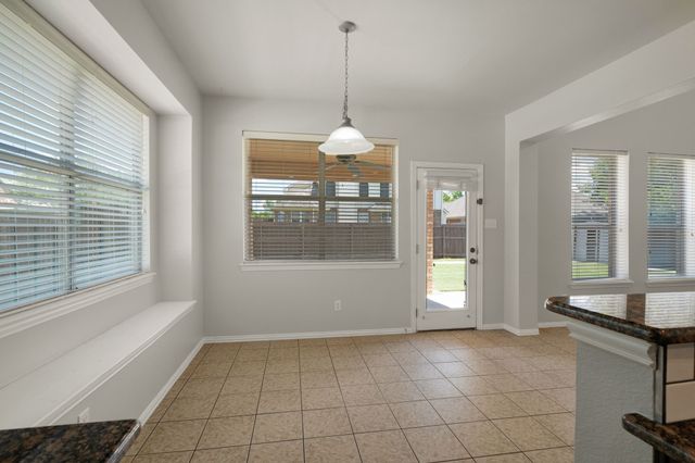 9028 Foxwood Drive, Fort Worth, TX 76244