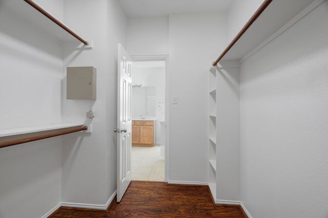 9028 Foxwood Drive, Fort Worth, TX 76244