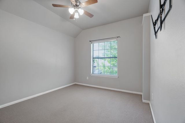 9028 Foxwood Drive, Fort Worth, TX 76244