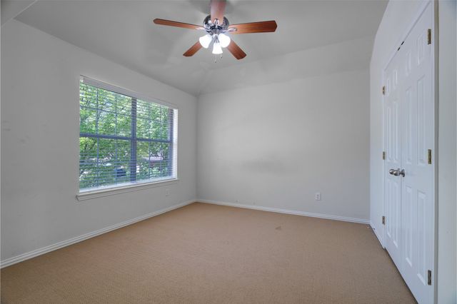 9028 Foxwood Drive, Fort Worth, TX 76244