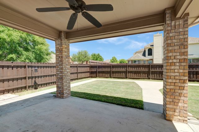9028 Foxwood Drive, Fort Worth, TX 76244