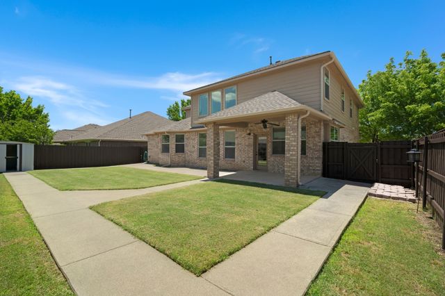 9028 Foxwood Drive, Fort Worth, TX 76244
