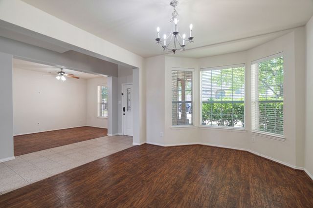 9028 Foxwood Drive, Fort Worth, TX 76244