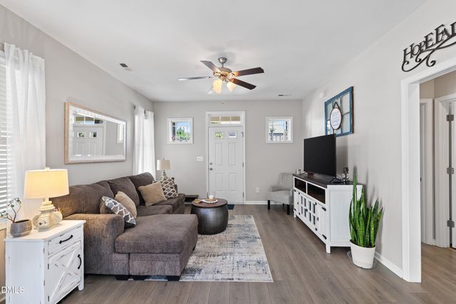 93 Scuppernong Way, Clayton, NC 27520