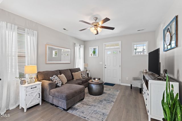 93 Scuppernong Way, Clayton, NC 27520