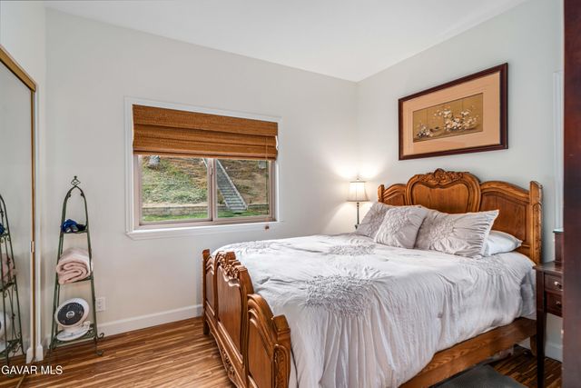 2575 Palomino Drive, Acton, CA 93510