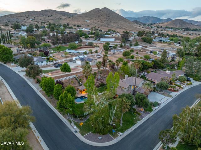 2575 Palomino Drive, Acton, CA 93510