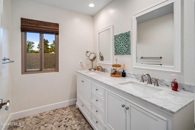 2575 Palomino Drive, Acton, CA 93510