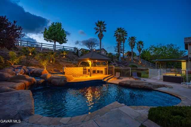 2575 Palomino Drive, Acton, CA 93510