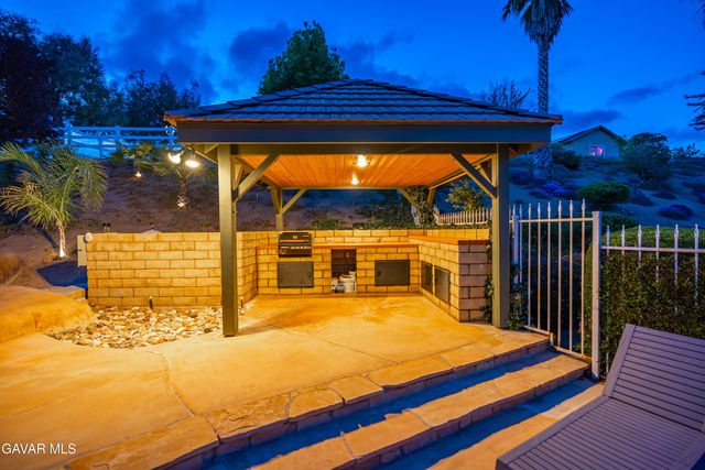 2575 Palomino Drive, Acton, CA 93510