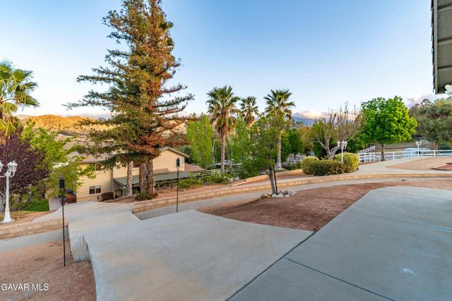 2575 Palomino Drive, Acton, CA 93510
