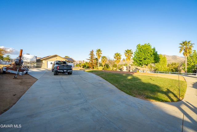 2575 Palomino Drive, Acton, CA 93510