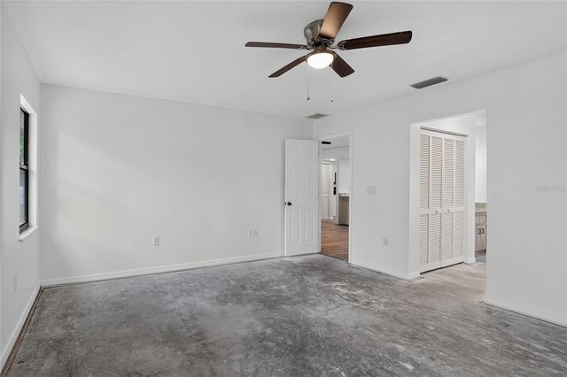 4520 LOG CABIN DRIVE, Lakeland, FL 33810