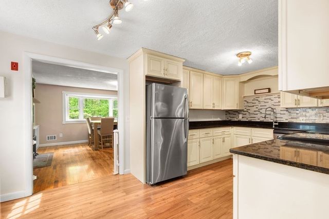186 Pleasant St, Millis, MA 02054