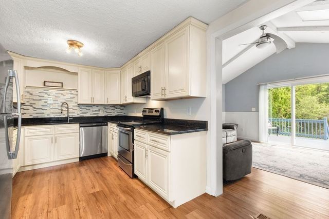 186 Pleasant St, Millis, MA 02054