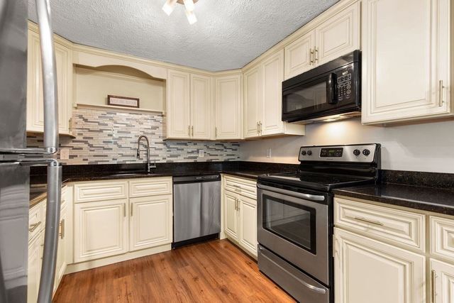 186 Pleasant St, Millis, MA 02054