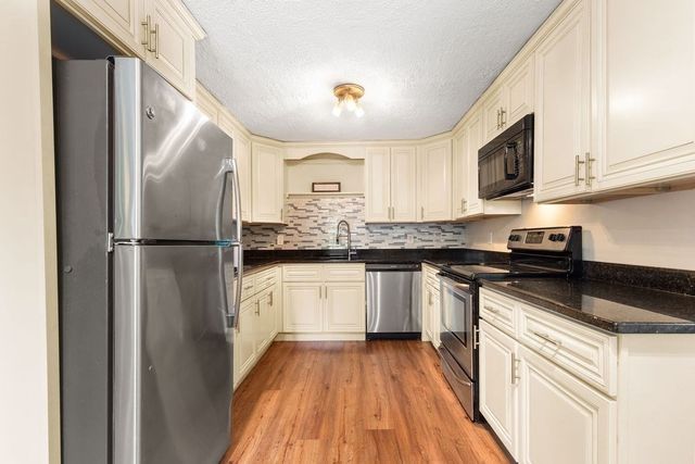 186 Pleasant St, Millis, MA 02054