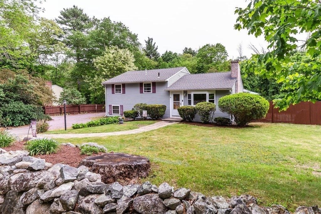 186 Pleasant St, Millis, MA 02054