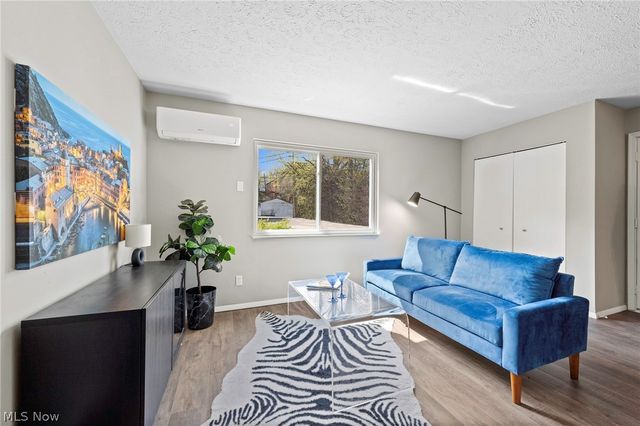 10524 Clifton Boulevard 102, Cleveland, OH 44102