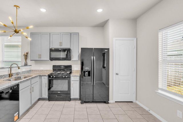 25715 Northpark Palm Drive, Porter, TX 77365