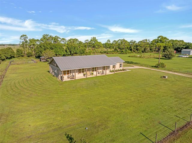 99 TRADER ROAD, Labelle, FL 33935